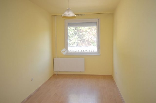 Eladó panellakás, Debrecenben 56 M Ft, 2 szobás