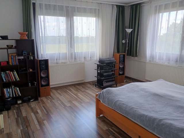 Eladó panellakás, Debrecenben 56.5 M Ft, 2 szobás