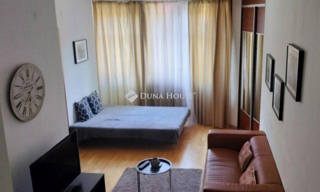 Eladó téglalakás, Budapesten, VI. kerületben 96 M Ft, 2 szobás