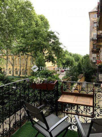 Eladó téglalakás, Budapesten, II. kerületben, Frankel Leó úton