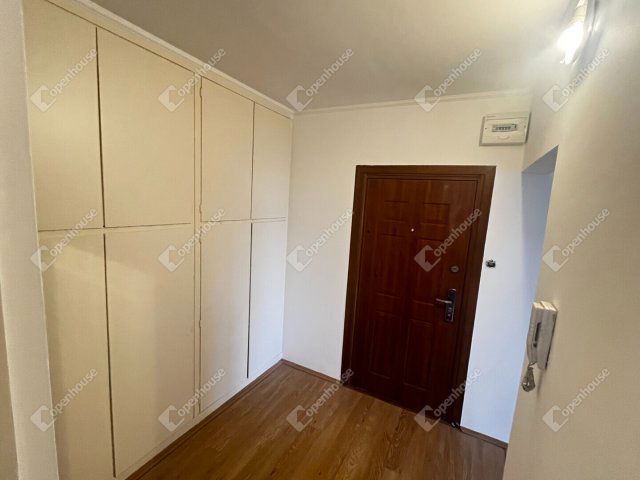 Eladó panellakás, Debrecenben 62.955 M Ft, 2+1 szobás