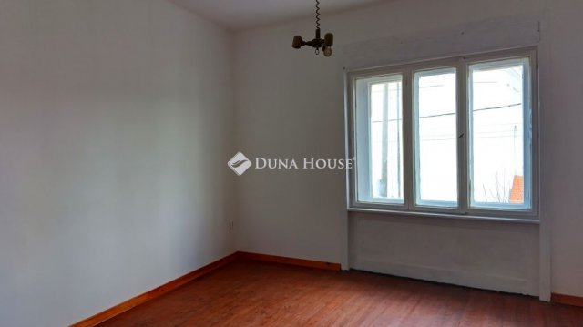 Eladó családi ház, Dorogon, Árpád utcában 16.9 M Ft, 1 szobás