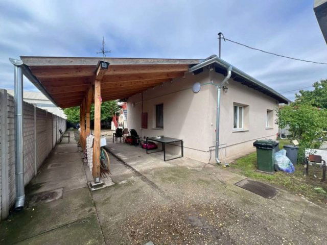 Eladó családi ház, Vecsésen 73.5 M Ft, 3 szobás