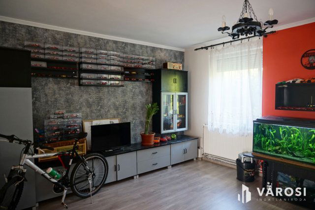 Eladó családi ház, Pusztaszabolcson 64.9 M Ft, 3 szobás