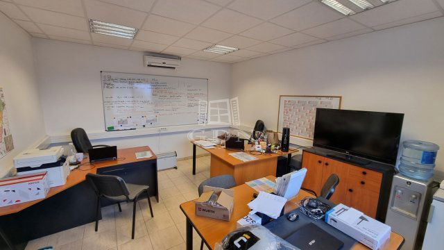 Kiadó ipari ingatlan, Székesfehérvárott 500 E Ft / hó