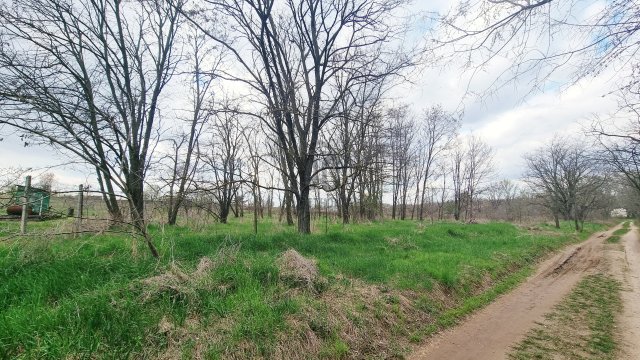 Eladó telek, Csömörön 7.9 M Ft / költözzbe.hu