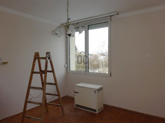Kiadó téglalakás, albérlet, Tatán 150 E Ft / hó, 2 szobás