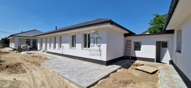 Eladó családi ház, Bocskaikerten 73.9 M Ft, 4 szobás