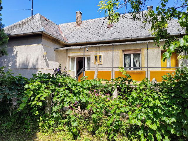 Eladó családi ház, Szentgálon 46 M Ft, 2 szobás