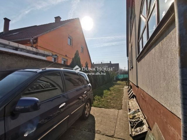 Eladó családi ház, Kecskeméten 58.5 M Ft, 3 szobás