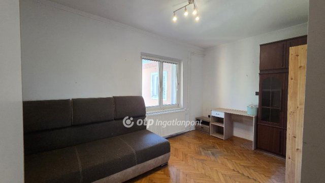Eladó panellakás, Szabadszálláson 26.9 M Ft, 3 szobás