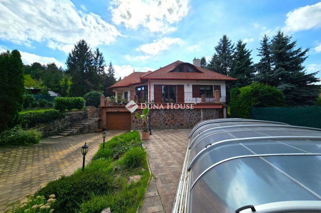 Eladó családi ház, Győrújbaráton 270 M Ft, 5 szobás