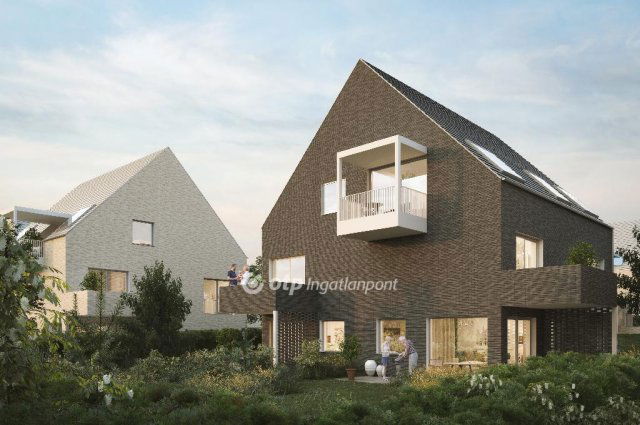 Eladó téglalakás, Balatonfüreden 154 M Ft, 3+1 szobás