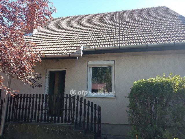 Eladó családi ház, Tarnaörsön 11 M Ft, 3+1 szobás