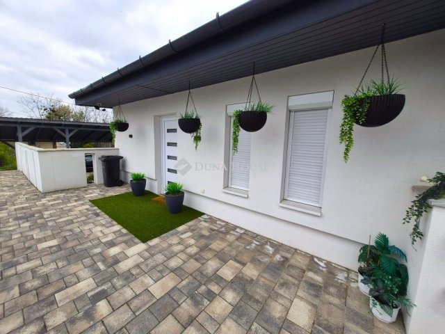 Eladó családi ház, Zalaegerszegen, Gógánhegyi úton 95 M Ft