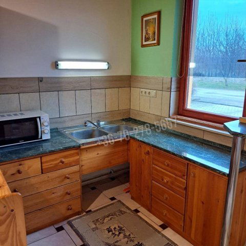 Kiadó téglalakás, albérlet, Nagykozáron 200 E Ft / hó