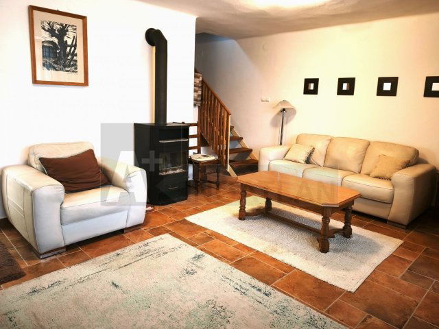 Eladó családi ház, Szatymazon 54.9 M Ft, 4 szobás