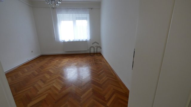 Eladó családi ház, Hajdúböszörményen 77 M Ft, 3 szobás