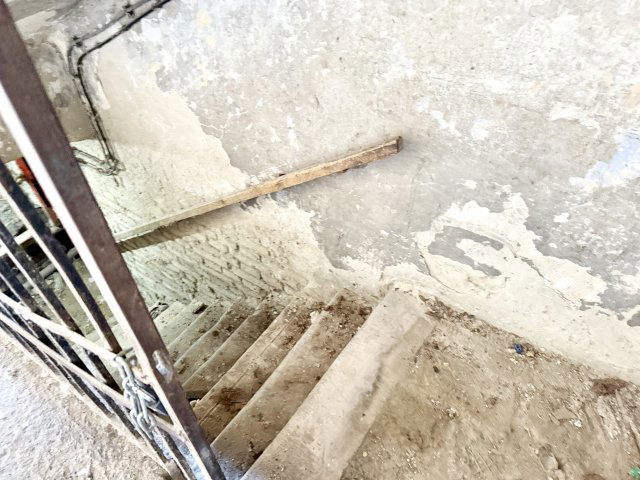 Eladó üzlethelyiség, VIII. kerületben, II. János Pál pápa téren