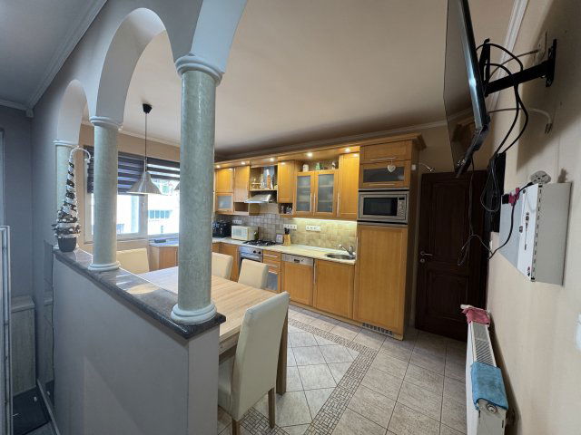 Eladó családi ház, Egerben 159 M Ft, 4+1 szobás