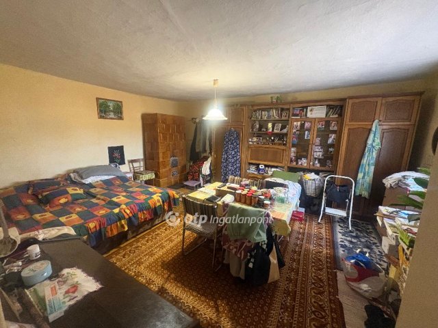 Eladó családi ház, Csanyteleken 9.9 M Ft, 2 szobás