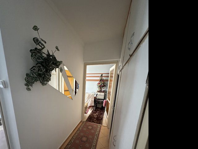 Eladó panellakás, Szegeden, Űrhajós utcában 47.5 M Ft