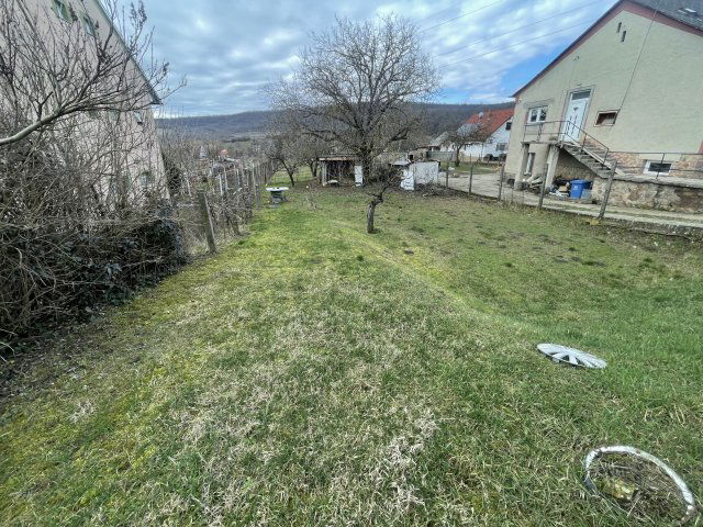 Eladó telek, Pécsett 4.5 M Ft / költözzbe.hu