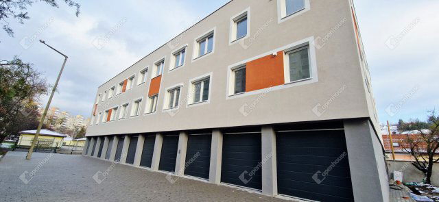 Eladó téglalakás, Miskolcon 28 M Ft, 1 szobás