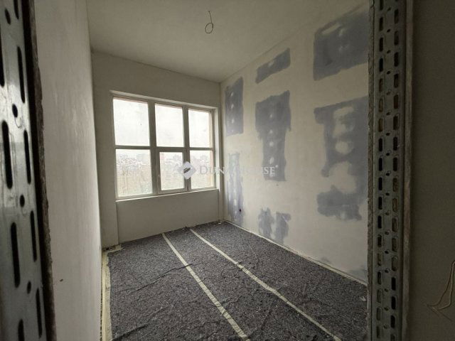 Eladó téglalakás, Budapesten, XXI. kerületben 31 M Ft, 2 szobás