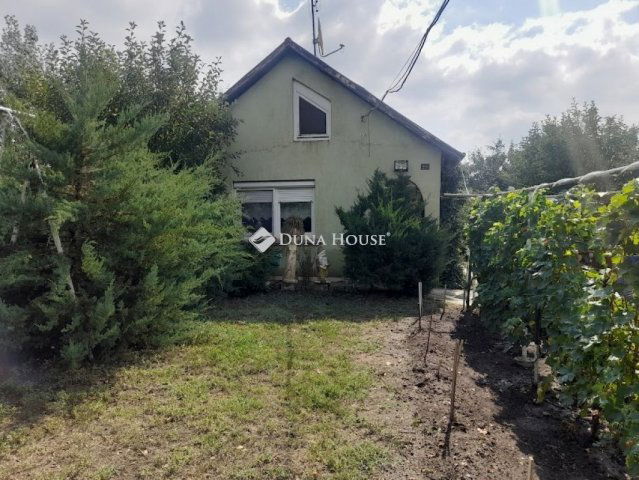 Eladó családi ház, Mezőberényben 14.9 M Ft, 1 szobás