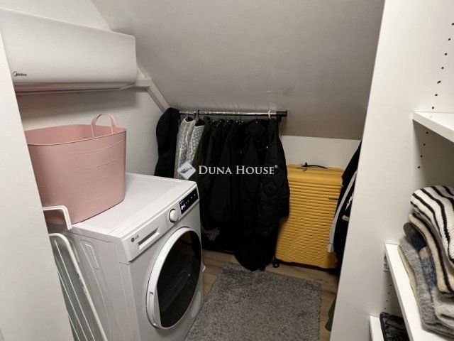 Eladó családi ház, Baracskán 36 M Ft, 3 szobás