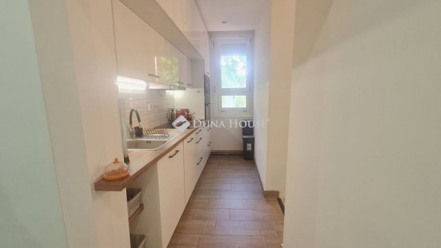Eladó téglalakás, Zalaegerszegen 55 M Ft, 4 szobás
