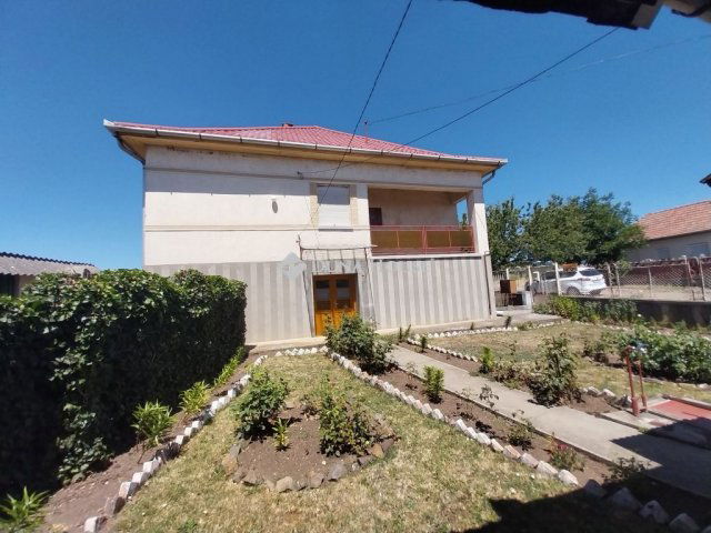 Eladó családi ház, Gyöngyöstarjánon 43.9 M Ft, 3 szobás