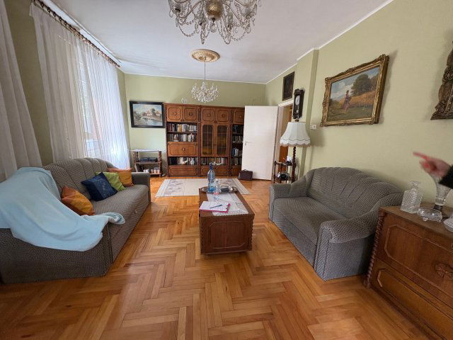 Eladó családi ház, Székesfehérvárott 114.9 M Ft, 3 szobás