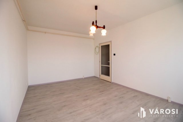 Eladó panellakás, Székesfehérvárott 47.9 M Ft, 2 szobás