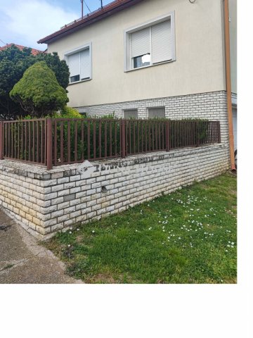 Eladó családi ház, Bonyhádon 61.9 M Ft, 3 szobás
