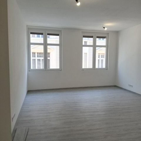 Eladó téglalakás, Budapesten, VI. kerületben, Rózsa utcában