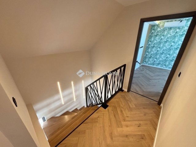 Eladó családi ház, Sárváron 81.9 M Ft, 4 szobás