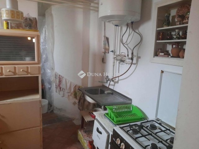 Eladó családi ház, Szentesen 15 M Ft, 3 szobás