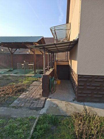 Eladó családi ház, Jászberényben 54.9 M Ft, 3 szobás