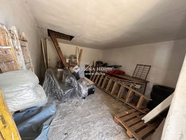 Eladó iroda, Sükösdön 21 M Ft / költözzbe.hu