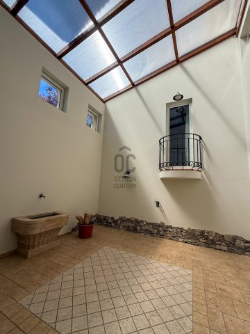 Eladó családi ház, Tinnyén 179 M Ft, 5 szobás