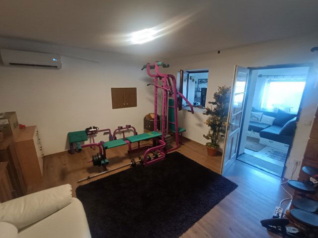 Eladó családi ház, Bakonyszombathelyen 23.9 M Ft, 4 szobás