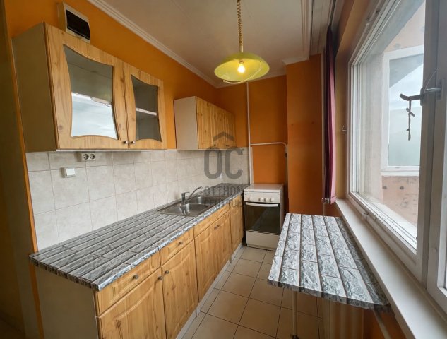 Eladó panellakás, Dunaújvárosban 31.5 M Ft, 2 szobás
