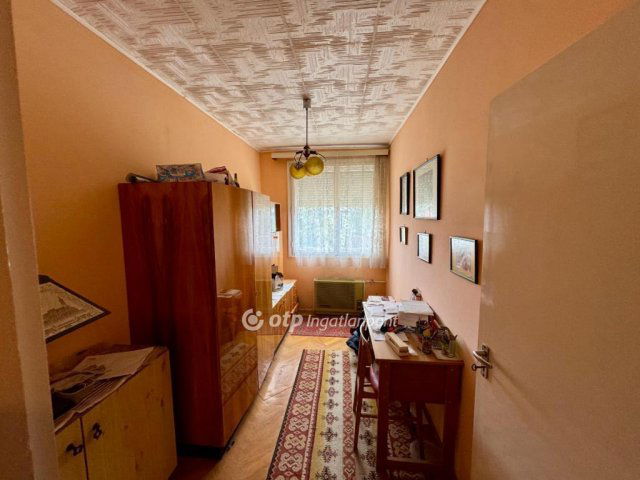 Eladó téglalakás, Kiskunfélegyházán 53.9 M Ft, 3 szobás