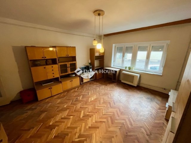 Eladó családi ház, Egerben 54.9 M Ft, 4 szobás