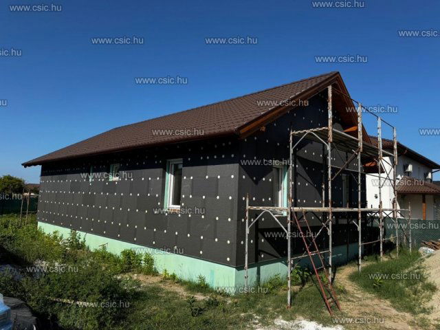 Eladó családi ház, Vácrátóton 82.5 M Ft, 1+3 szobás