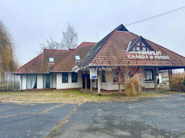 Eladó üzlethelyiség, Hahóton 65.9 M Ft / költözzbe.hu