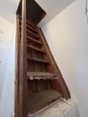 Eladó családi ház, Konyáron 19 M Ft, 2 szobás