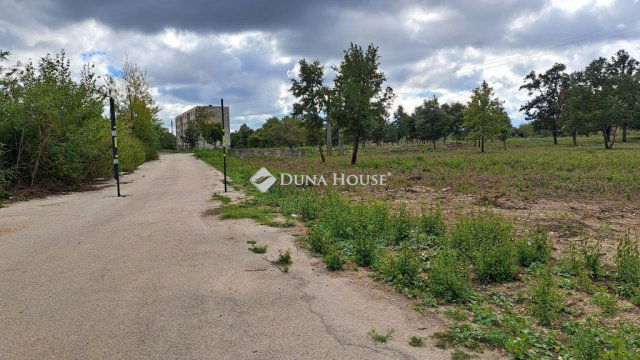 Eladó telek, Veszprémben 48.722 M Ft / költözzbe.hu